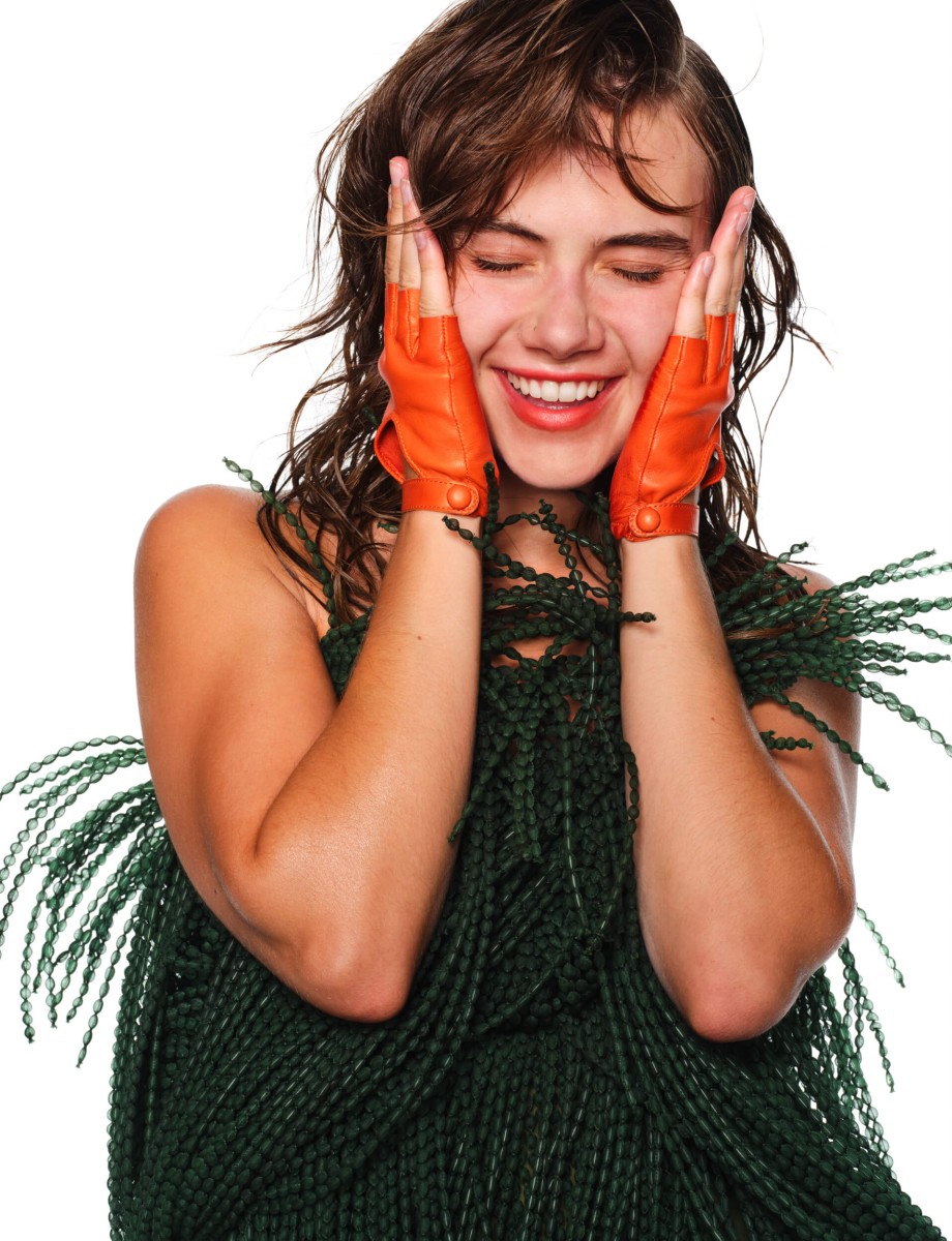 emilia-jones_heroine-23_instagram_page_2_image_0001